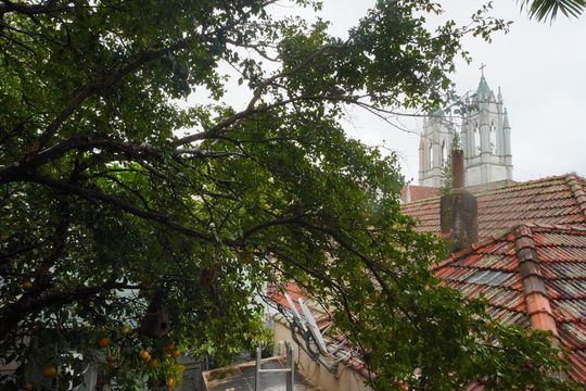 Vista da Rua de casa para alugar com 4 quartos, 200m² em Moinhos de Vento, Porto Alegre