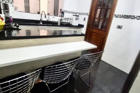 Cozinha de casa à venda com 3 quartos, 100m² em Jardim Gonzaga, São Paulo
