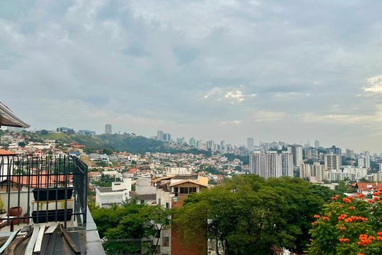 Vista de apartamento à venda com 3 quartos, 200m² em Santa Lúcia, Belo Horizonte