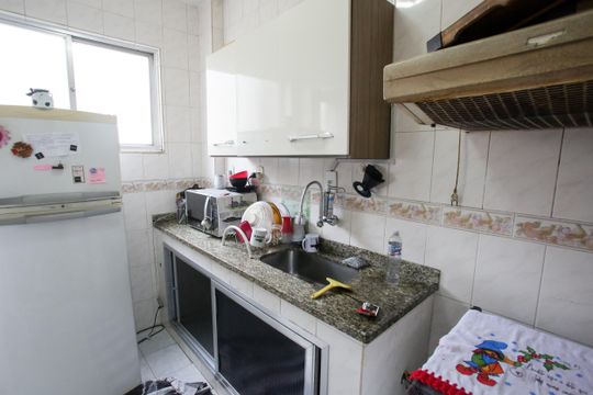 Cozinha de apartamento à venda com 4 quartos, 73m² em Tanque, Rio de Janeiro