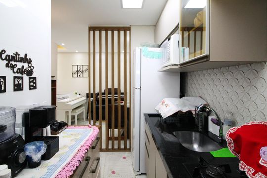 Cozinha de apartamento para alugar com 2 quartos, 60m² em Lajeado, Cotia