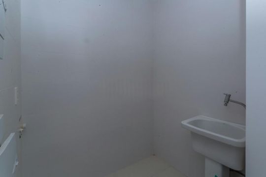 Banheiro de apartamento para alugar com 1 quarto, 43m² em Petrópolis, Porto Alegre