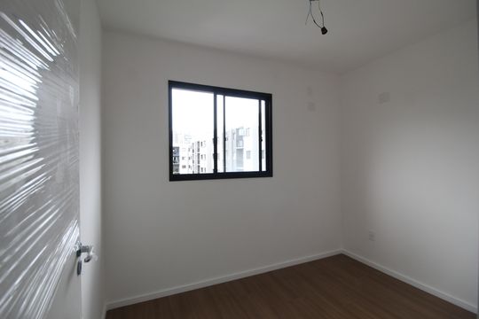 Quarto 1 de apartamento para alugar com 2 quartos, 45m² em Barra Olímpica, Rio de Janeiro