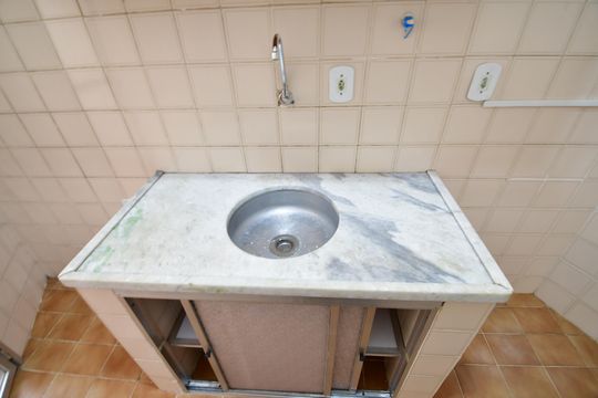 Cozinha de apartamento para alugar com 1 quarto, 57m² em Vila Itapura, Campinas