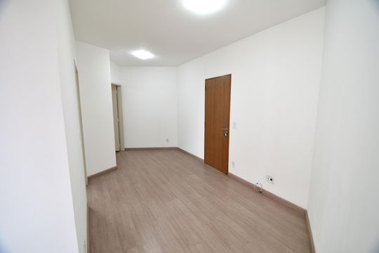 Sala de apartamento para alugar com 1 quarto, 57m² em Vila Itapura, Campinas