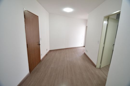 Apartamento para alugar com 1 quarto, 57m² em Vila Itapura, Campinas