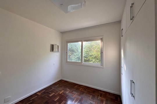 Quarto 3 de casa de condomínio para alugar com 3 quartos, 350m² em Barra da Tijuca, Rio de Janeiro