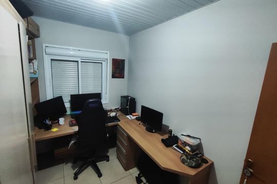Quarto de casa de condomínio para alugar com 2 quartos, 48m² em Formoza, Alvorada
