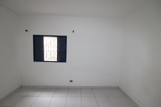Quarto 1 de casa para alugar com 2 quartos, 90m² em Jardim Peri, São Paulo