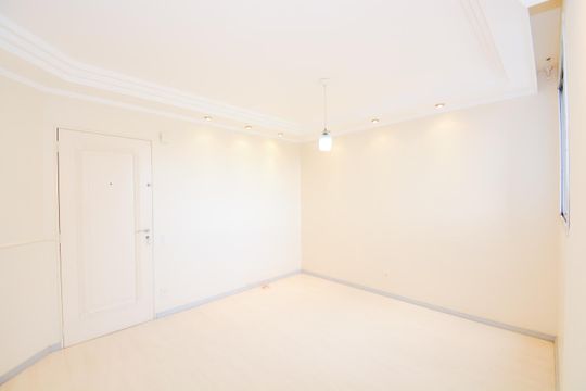 Sala de apartamento para alugar com 2 quartos, 60m² em Jardim Terezopolis, Guarulhos
