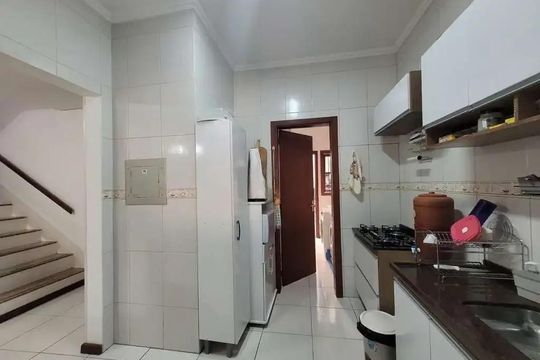 Cozinha de casa para alugar com 3 quartos, 116m² em Hípica, Porto Alegre
