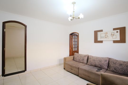 Sala de casa à venda com 3 quartos, 126m² em Vila Carrão, São Paulo