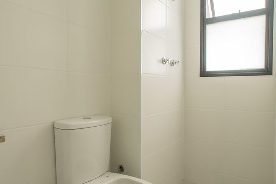 Banheiro da Suíte de apartamento à venda com 1 quarto, 30m² em Chácara Inglesa, São Paulo