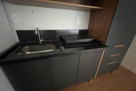Sala/cozinha de kitnet/studio para alugar com 1 quarto, 29m² em Cascatinha, Juiz de Fora