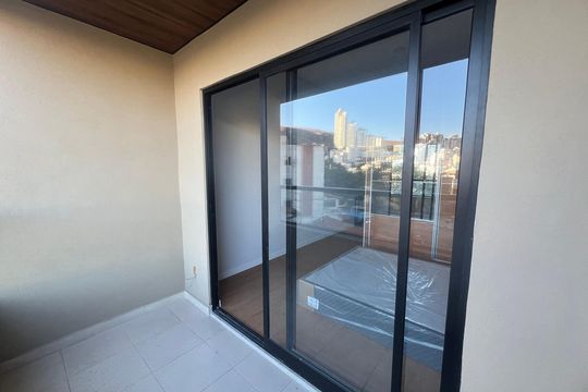 Varanda de kitnet/studio para alugar com 1 quarto, 29m² em Cascatinha, Juiz de Fora