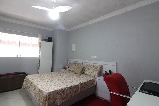 Casa à venda com 2 quartos, 109m² em Cidade Patriarca, São Paulo