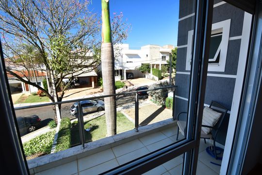 Quarto 1 - Vista de casa de condomínio à venda com 3 quartos, 388m² em Jardim do Sol, Campinas
