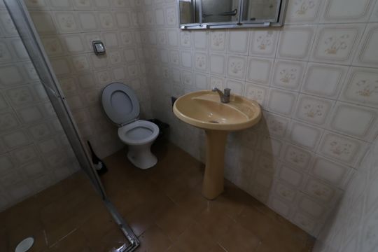 Banheiro de casa para alugar com 2 quartos, 80m² em Jardim Belaura, Osasco