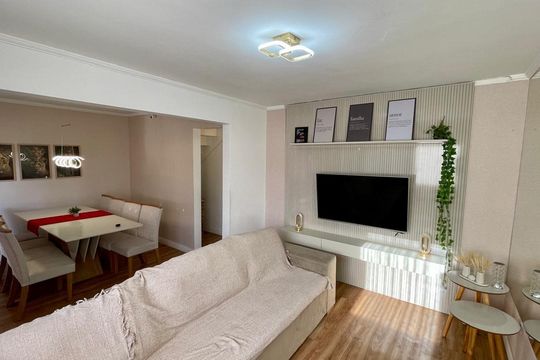 Sala de casa à venda com 3 quartos, 150m² em Residencial Cosmos, Campinas