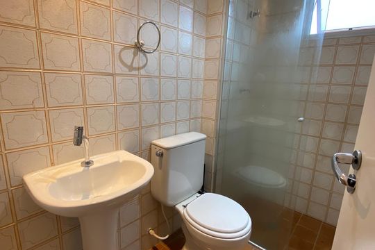 Banheiro  de apartamento à venda com 2 quartos, 52m² em Jardim Bonfiglioli, São Paulo