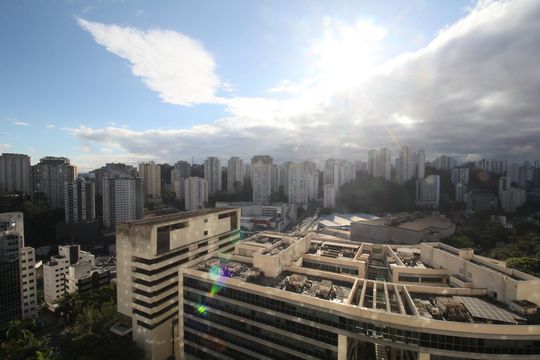 Vista da Varanda da Suíte 1 de apartamento à venda com 3 quartos, 263m² em Vila Andrade, São Paulo