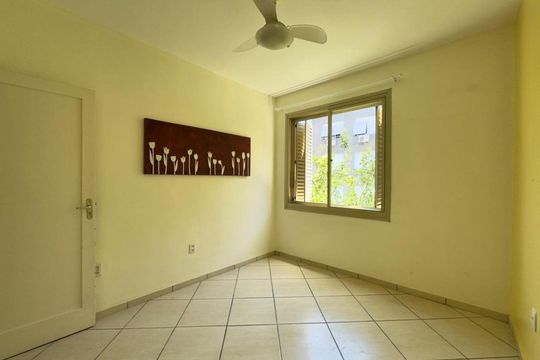 Quarto 2 de apartamento para alugar com 3 quartos, 73m² em Centro Histórico, Porto Alegre