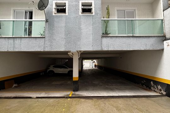 Garagem de apartamento para alugar com 2 quartos, 110m² em Paraíso, Santo André
