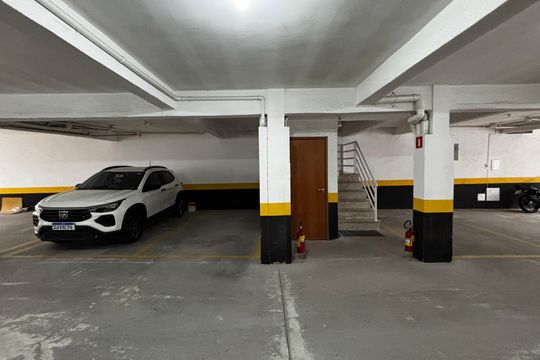 Garagem de apartamento para alugar com 2 quartos, 110m² em Paraíso, Santo André