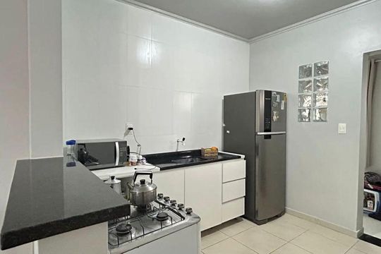 Cozinha de apartamento para alugar com 2 quartos, 49m² em Rubem Berta, Porto Alegre