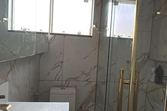 Banheiro 1 de apartamento para alugar com 2 quartos, 100m² em Centro, Palhoça