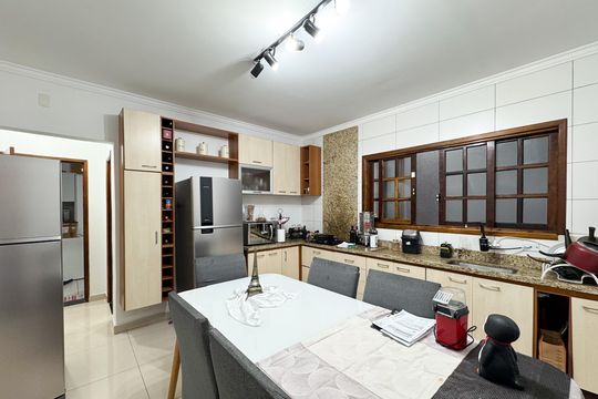 Cozinha  de casa para alugar com 3 quartos, 220m² em Jardim Bartira, São Bernardo do Campo