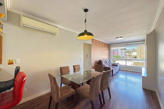 Sala de apartamento para alugar com 1 quarto, 74m² em Cristal, Porto Alegre