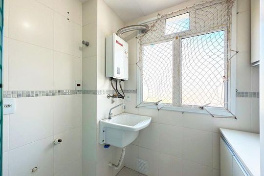 Área de serviço de apartamento para alugar com 1 quarto, 74m² em Cristal, Porto Alegre