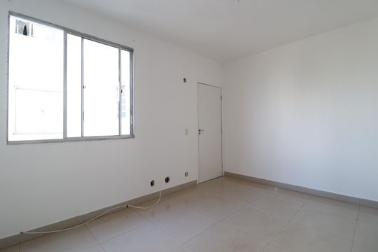 Sala de apartamento para alugar com 2 quartos, 47m² em Gávea, Uberlândia
