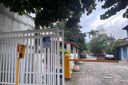 Placa CGRI-453 de casa de condomínio à venda com 3 quartos, 290m² em Vargem Pequena, Rio de Janeiro