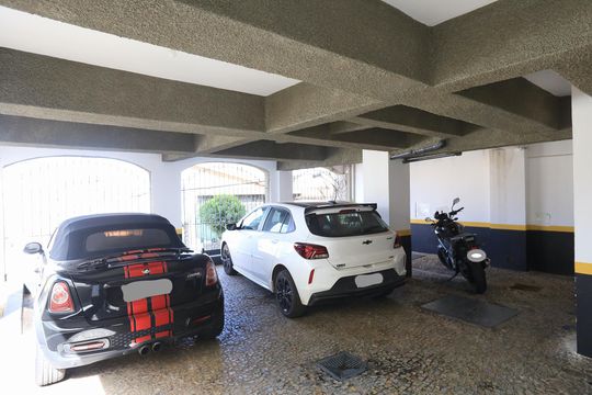 Garagem de apartamento à venda com 2 quartos, 72m² em Sagrada Família, Belo Horizonte