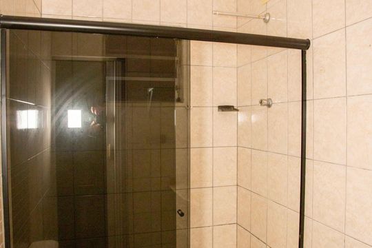 Banheiro de casa para alugar com 2 quartos, 30m² em Canhema, São Bernardo do Campo
