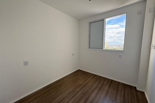 Quarto 2 de apartamento para alugar com 2 quartos, 62m² em Parque Amazonia, Goiânia