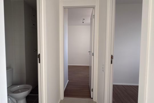 Corredor de apartamento para alugar com 2 quartos, 62m² em Parque Amazonia, Goiânia
