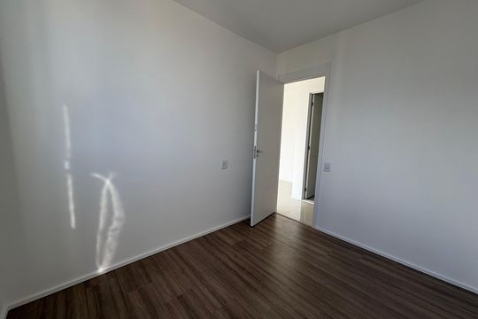 Quarto 2 de apartamento para alugar com 2 quartos, 62m² em Parque Amazonia, Goiânia