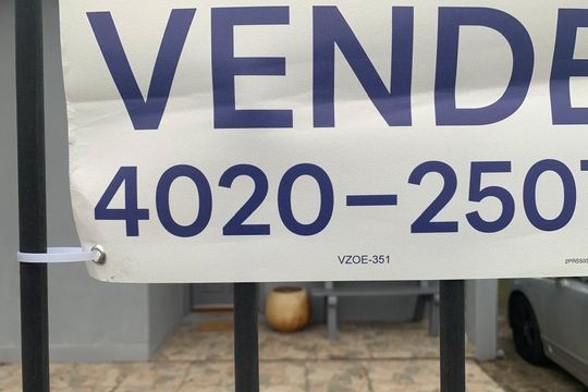 VZOE-351 de casa à venda com 2 quartos, 150m² em Feitoria, São Leopoldo