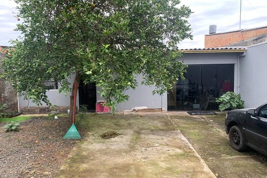 Quintal de casa à venda com 2 quartos, 150m² em Feitoria, São Leopoldo