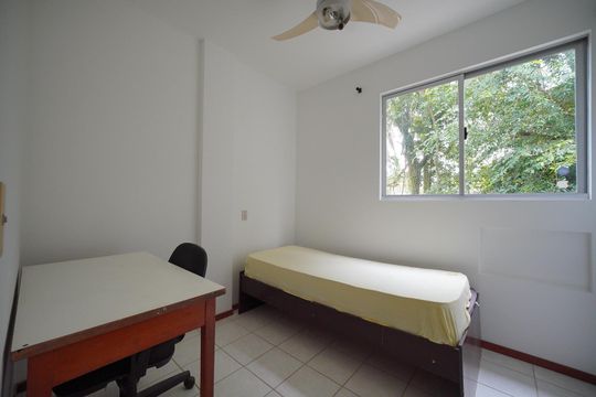 Quarto  de apartamento para alugar com 3 quartos, 72m² em Saco dos Limões, Florianópolis