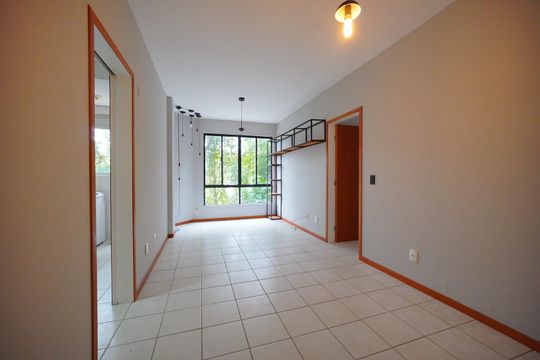 Apartamento para alugar com 3 quartos, 72m² em Saco dos Limões, Florianópolis