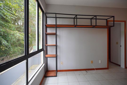 Sala de apartamento para alugar com 3 quartos, 72m² em Saco dos Limões, Florianópolis