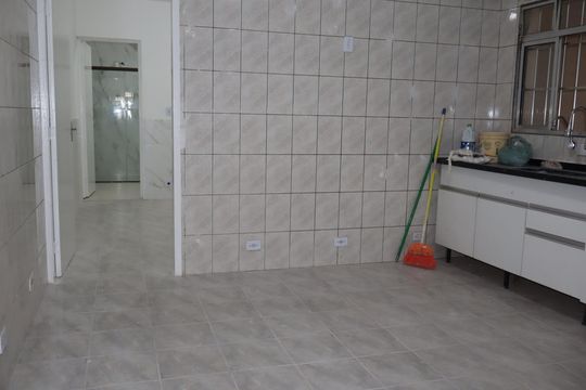 Cozinha de casa para alugar com 2 quartos, 90m² em Jardim Sapopemba, São Paulo