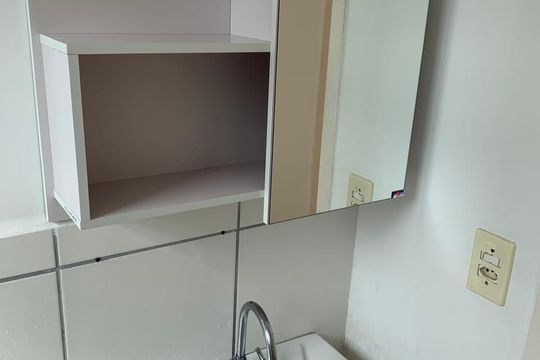 Banheiro de apartamento para alugar com 1 quarto, 58m² em Jardim Gurilândia, Taubaté
