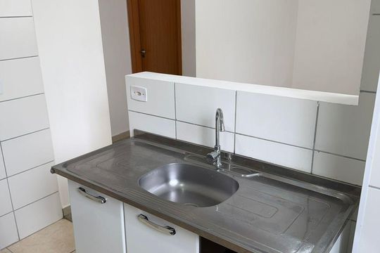 Cozinha de apartamento para alugar com 1 quarto, 58m² em Jardim Gurilândia, Taubaté