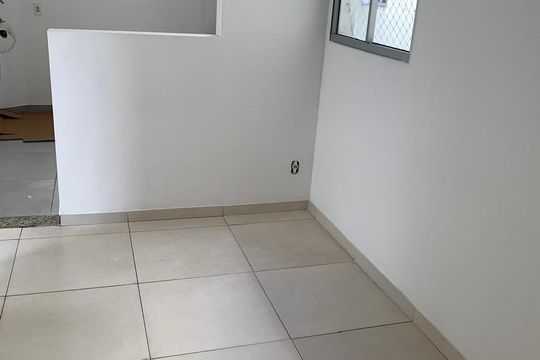 Sala de apartamento para alugar com 1 quarto, 58m² em Jardim Gurilândia, Taubaté