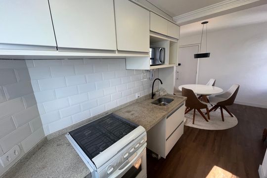 Cozinha de apartamento para alugar com 1 quarto, 60m² em Parque Bairro Morumbi, São Paulo